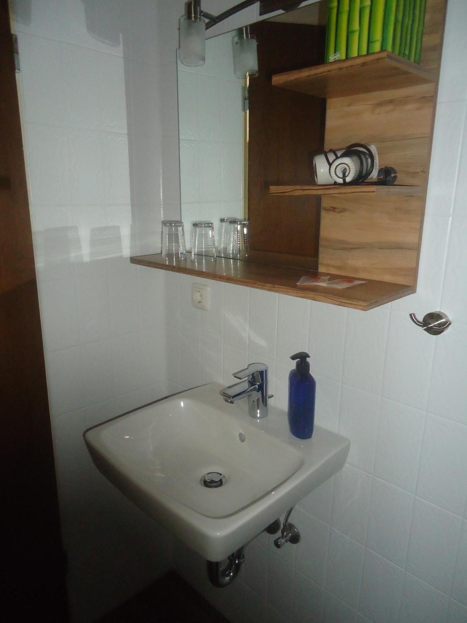 Hotel Boarding House Hohenwart Fuchstal Kamer foto