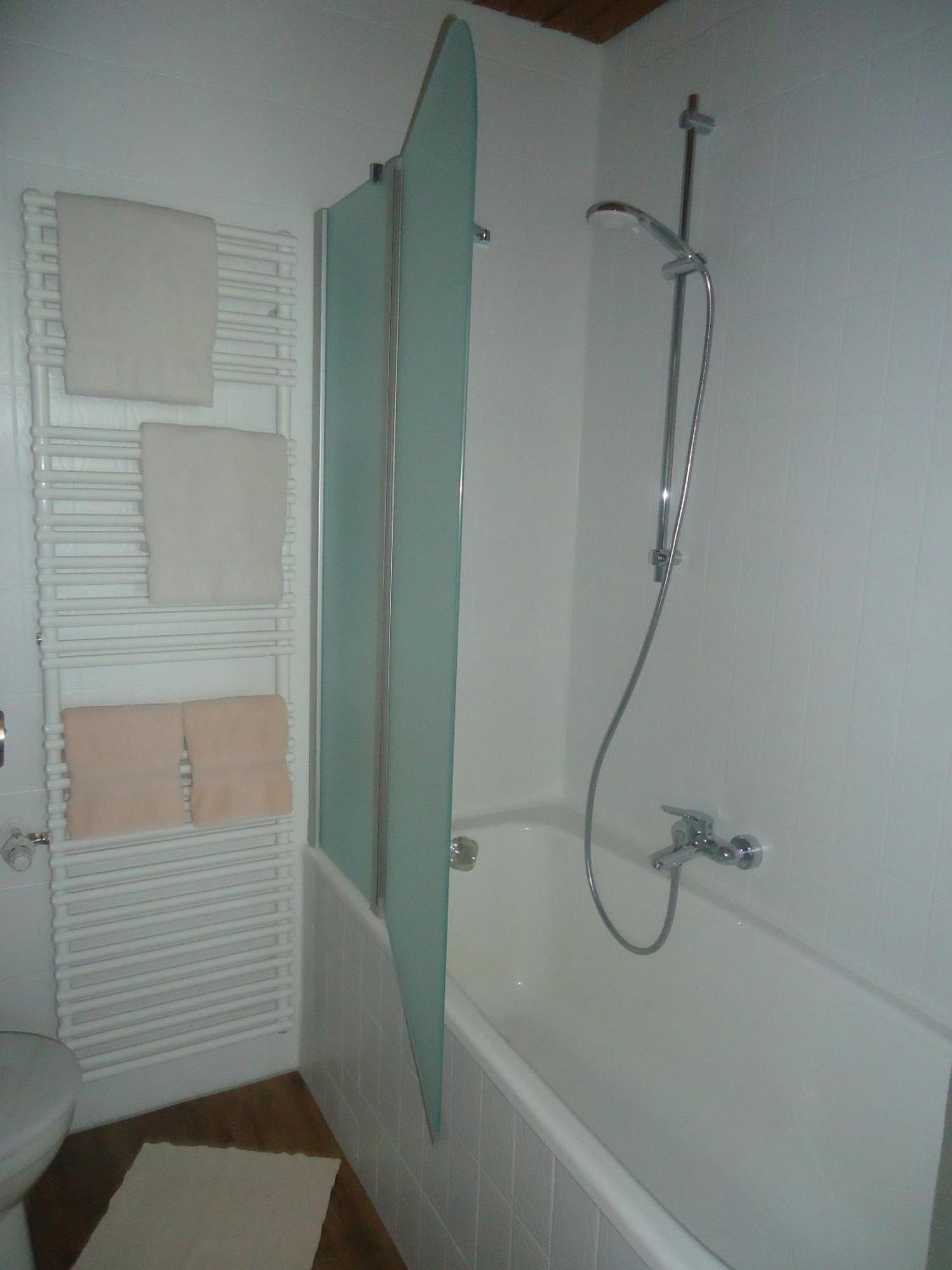Hotel Boarding House Hohenwart Fuchstal Kamer foto